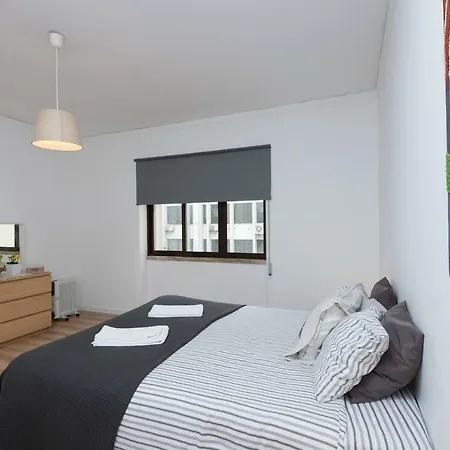 Five Spacious Bedroom In Alameda * Lisboa